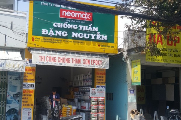 THI CÔNG LẮP ĐẶT BẢNG HIỆU "CHỐNG THẤM ĐẶNG NGUYỄN'